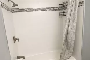 6182 Pinewood Ct, Willowbrook, IL 60527 - Photo 8