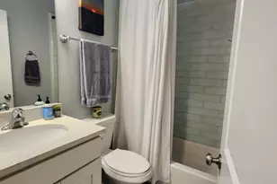 735 W Belmont Ave, Chicago, IL 60657 - Photo 12