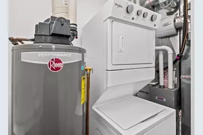 3087 N Elbridge Avenue #1F, Chicago, IL 60618 - Photo 8