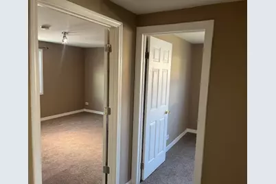 [Address not provided], Hoffman Estates, IL 60169 - Photo 12
