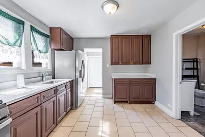 9020 S University Avenue, Chicago, IL 60619 - Photo 6