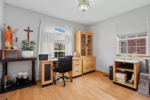 16608 Karen Springs Dr, Lockport, IL 60441 - Photo 12