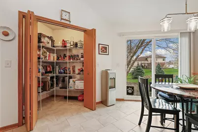 16608 Karen Springs Drive, Lockport, IL 60441 - Photo 6