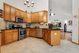 16608 Karen Springs Dr, Lockport, IL 60441 - Photo 4