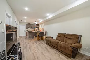 2237 S Sacramento Ave, Chicago, IL 60623 - Photo 2