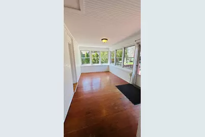 124 W Crystal Lake Avenue S, Crystal Lake, IL 60014 - Photo 10