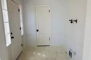 124 W Crystal Lake Ave S, Crystal Lake, IL 60014 - Photo 2