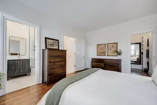 70 E Cedar St, Chicago, IL 60611 - Photo 14