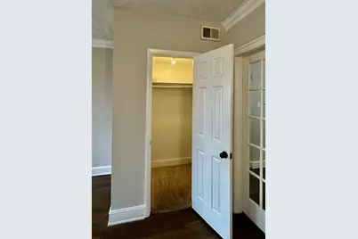 8204 S Exchange Avenue, Chicago, IL 60617 - Photo 14