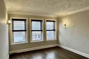 8204 S Exchange Ave, Chicago, IL 60617 - Photo 6