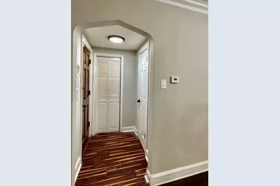 8204 S Exchange Avenue, Chicago, IL 60617 - Photo 10