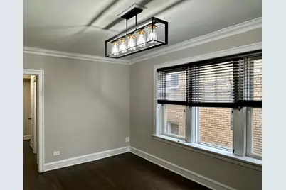 8204 S Exchange Avenue, Chicago, IL 60617 - Photo 4