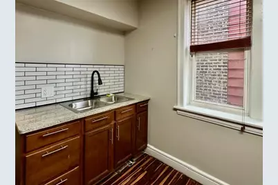 8204 S Exchange Avenue, Chicago, IL 60617 - Photo 24