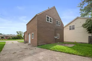 17 W 30th Pl, Steger, IL 60475 - Photo 22