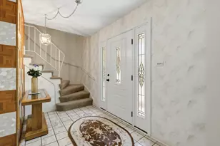 18W276 Holly Ave, Darien, IL 60561 - Photo 2