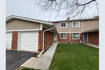 2179 N Queensburg Lane, Palatine, IL 60074 - Photo 2