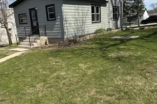 105 N Pearl St, Willow Springs, IL 60480 - Photo 2