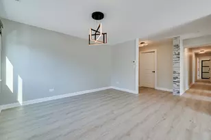 8650 Ferris Ave, Morton Grove, IL 60053 - Photo 18