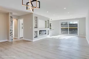 8650 Ferris Ave, Morton Grove, IL 60053 - Photo 14