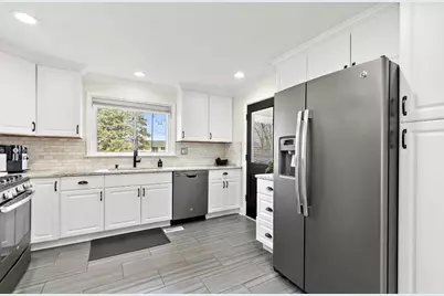 639 Braeburn Road, East Dundee, IL 60118 - Photo 8