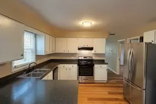 43 W Ann St, Lombard, IL 60148 - Photo 2