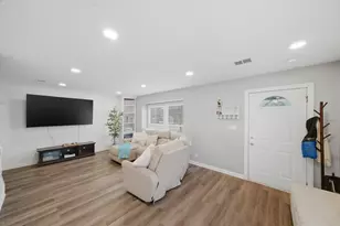 2308 Andover Ct, Schaumburg, IL 60194 - Photo 4