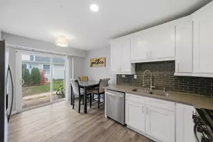 2308 Andover Ct, Schaumburg, IL 60194 - Photo 8