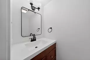 453 Normandie Ln, Round Lake, IL 60073 - Photo 10