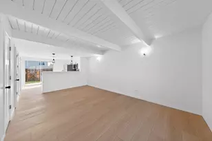 453 Normandie Ln, Round Lake, IL 60073 - Photo 6