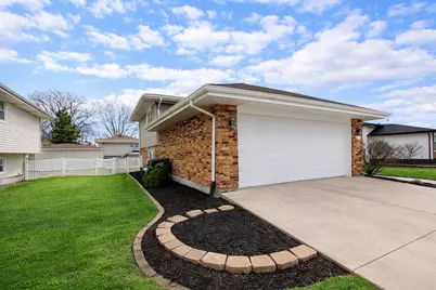 16755 Oleander Avenue, Tinley Park, IL 60477 - Photo 2