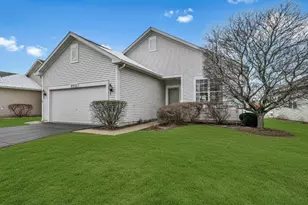 1553 Benzie Cir, Romeoville, IL 60446 - Photo 2