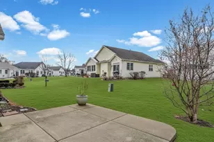 1553 Benzie Cir, Romeoville, IL 60446 - Photo 4