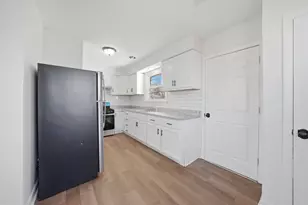 16608 Sawyer Ave, Markham, IL 60428 - Photo 8