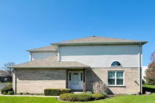 19245 Tramore Ln, Mokena, IL 60448 - Photo 2