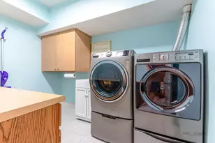 231 Cater Ln, Libertyville, IL 60048 - Photo 42