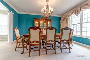 231 Cater Ln, Libertyville, IL 60048 - Photo 6