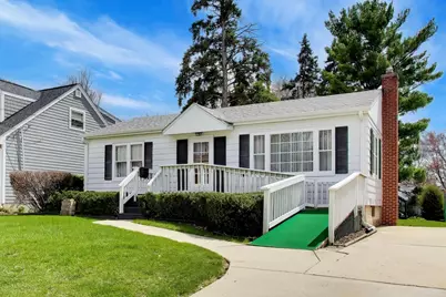 311 Elm Street, Glen Ellyn, IL 60137 - Photo 2