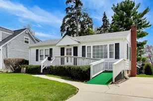 311 Elm St, Glen Ellyn, IL 60137 - Photo 2