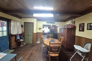 1201 Fairview Rd, Rosiclare, IL 62982 - Photo 10