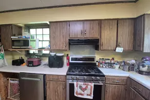 1201 Fairview Rd, Rosiclare, IL 62982 - Photo 12
