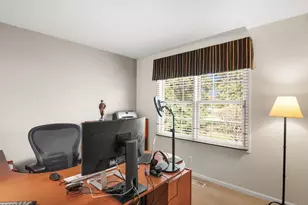 221 Sauk Dr, Batavia, IL 60510 - Photo 16