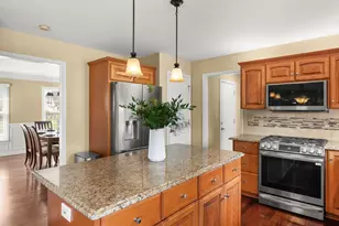 221 Sauk Dr, Batavia, IL 60510 - Photo 10