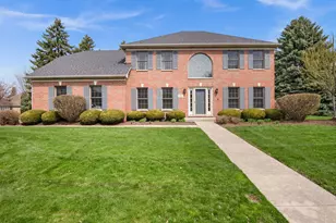 221 Sauk Dr, Batavia, IL 60510 - Photo 1