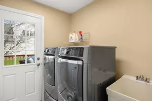 221 Sauk Dr, Batavia, IL 60510 - Photo 18