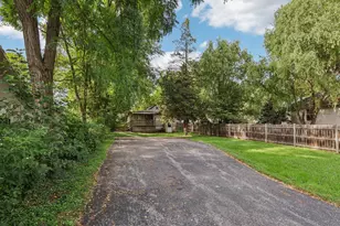 38528 N Drexel Blvd, Antioch, IL 60002 - Photo 2