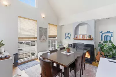 2016 W Charleston Avenue, Chicago, IL 60647 - Photo 2