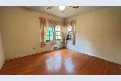 [Address not provided], Glen Ellyn, IL 60137 - Photo 14