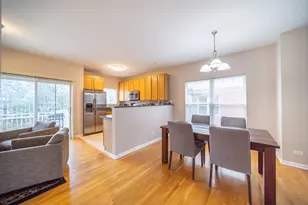 1156 Longwood Dr, Lisle, IL 60532 - Photo 4