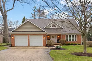 646 Highview Ave, Glen Ellyn, IL 60137 - Photo 1