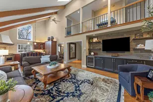 646 Highview Ave, Glen Ellyn, IL 60137 - Photo 12